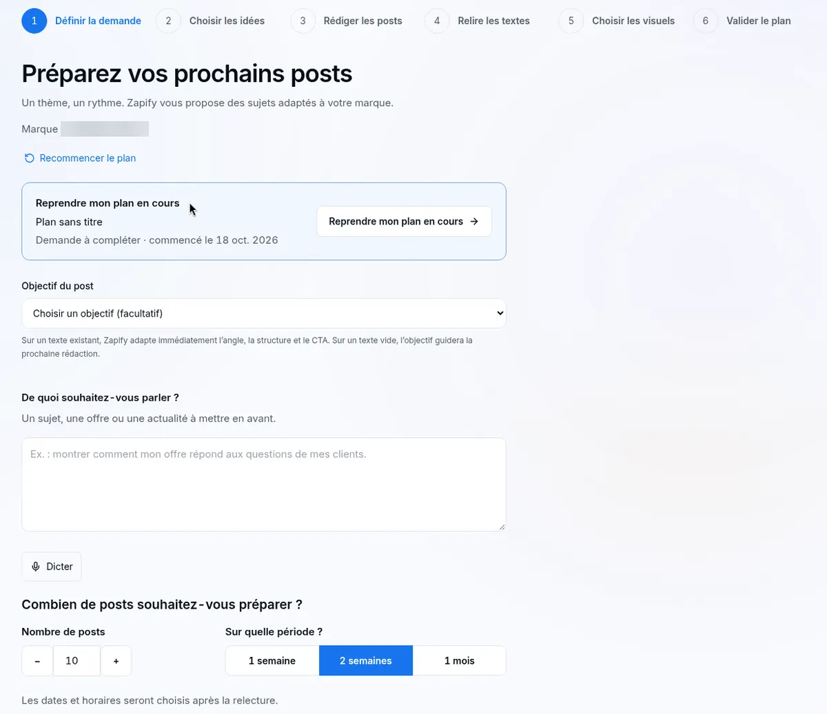 Plan IA de Zapify : brief en six étapes avec le sujet, le nombre de posts et la période d'une semaine, deux semaines ou un mois